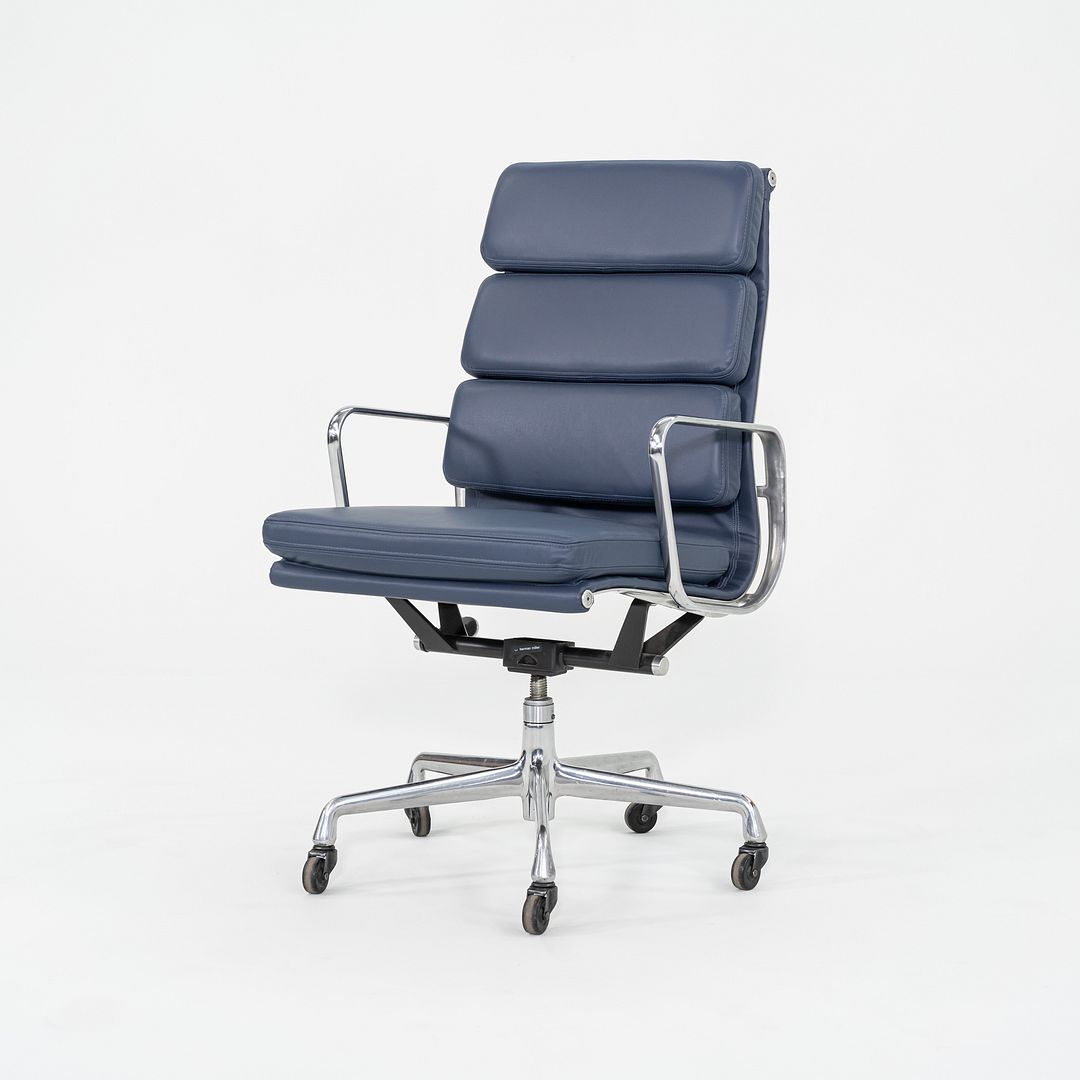 Soft Pad Executive Chair, Model EA437