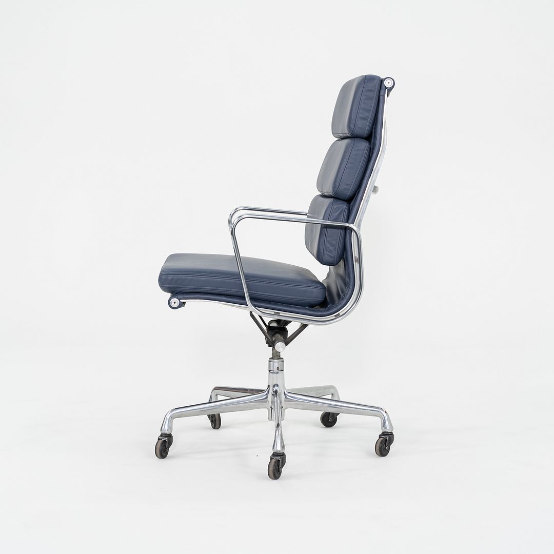 Soft Pad Executive Chair, Model EA437
