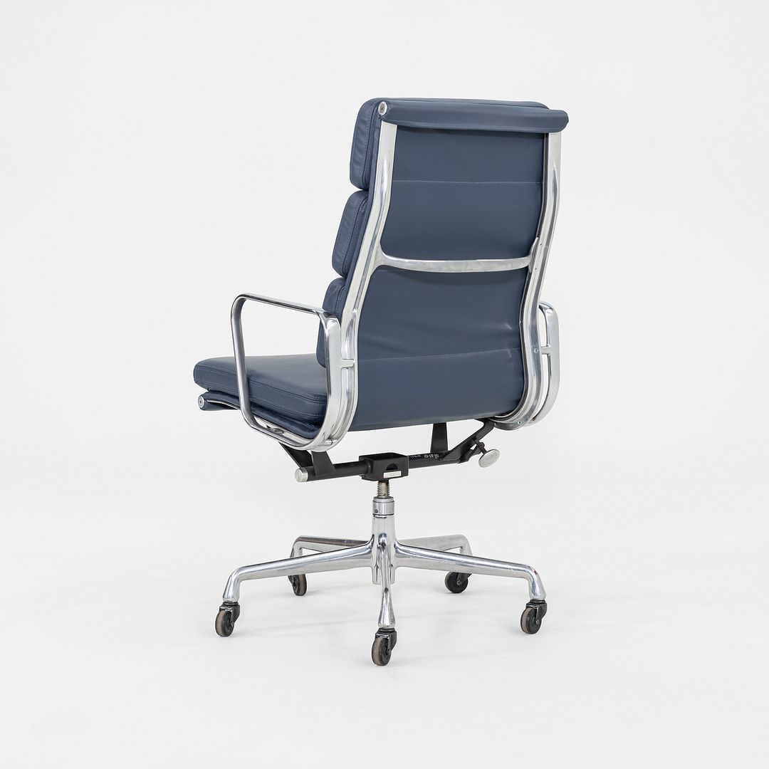 Soft Pad Executive Chair, Model EA437