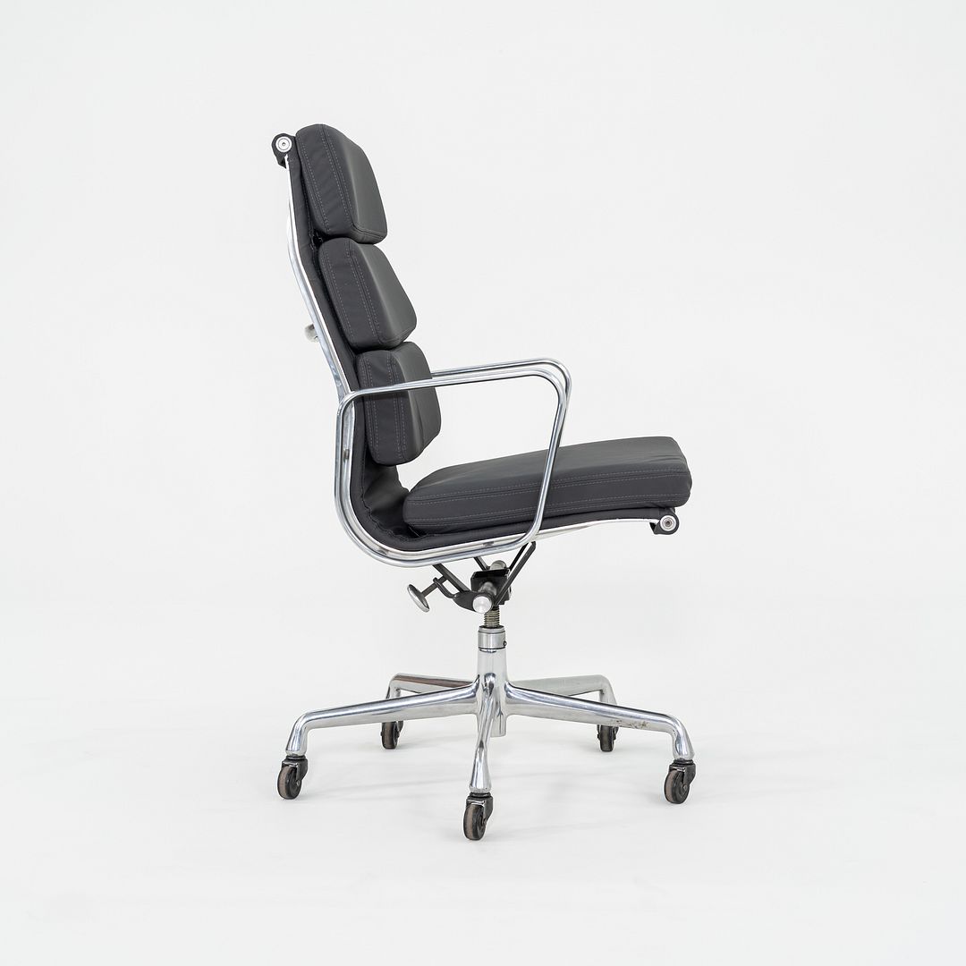 Soft Pad Executive Chair, Model EA437