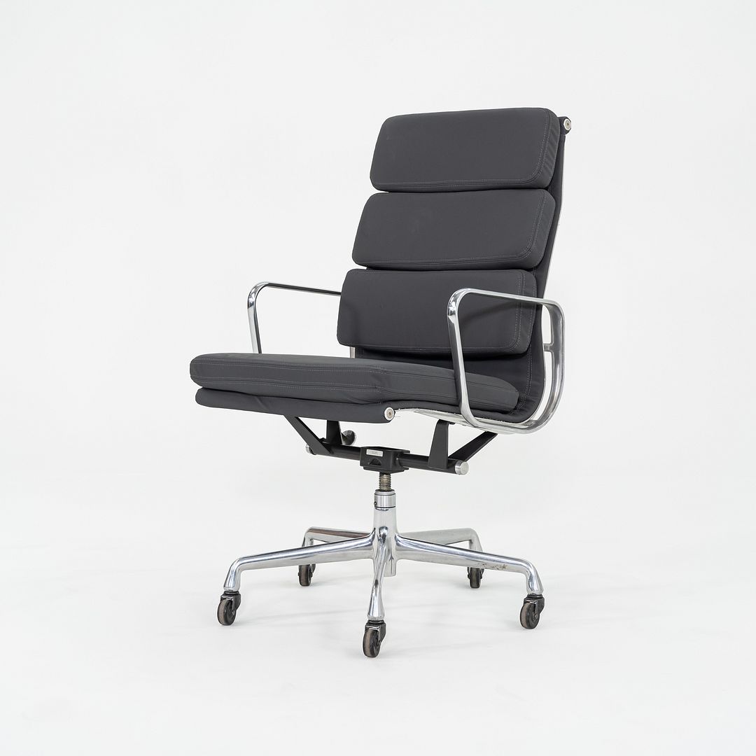 Soft Pad Executive Chair, Model EA437