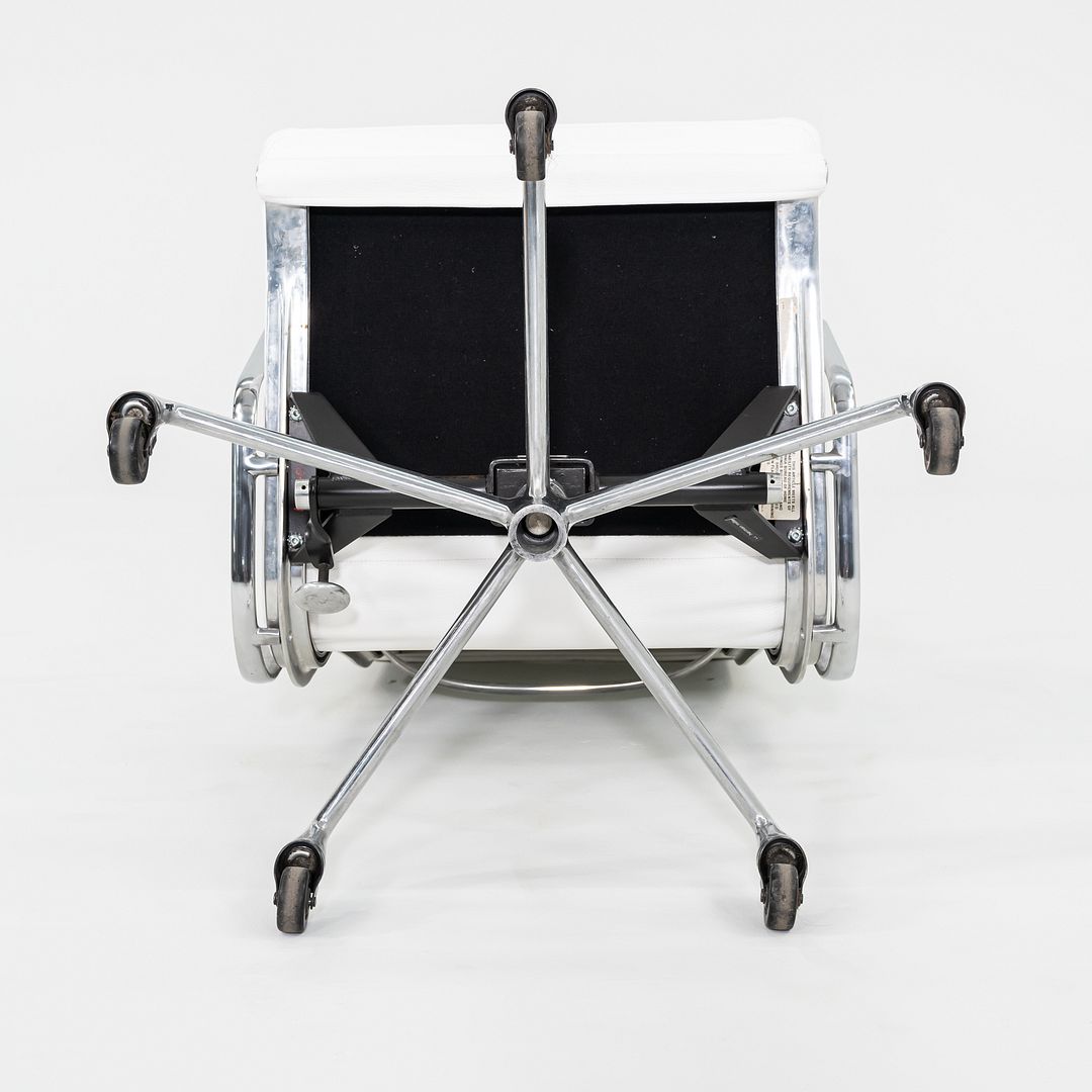 Soft Pad Executive Chair, Model EA437