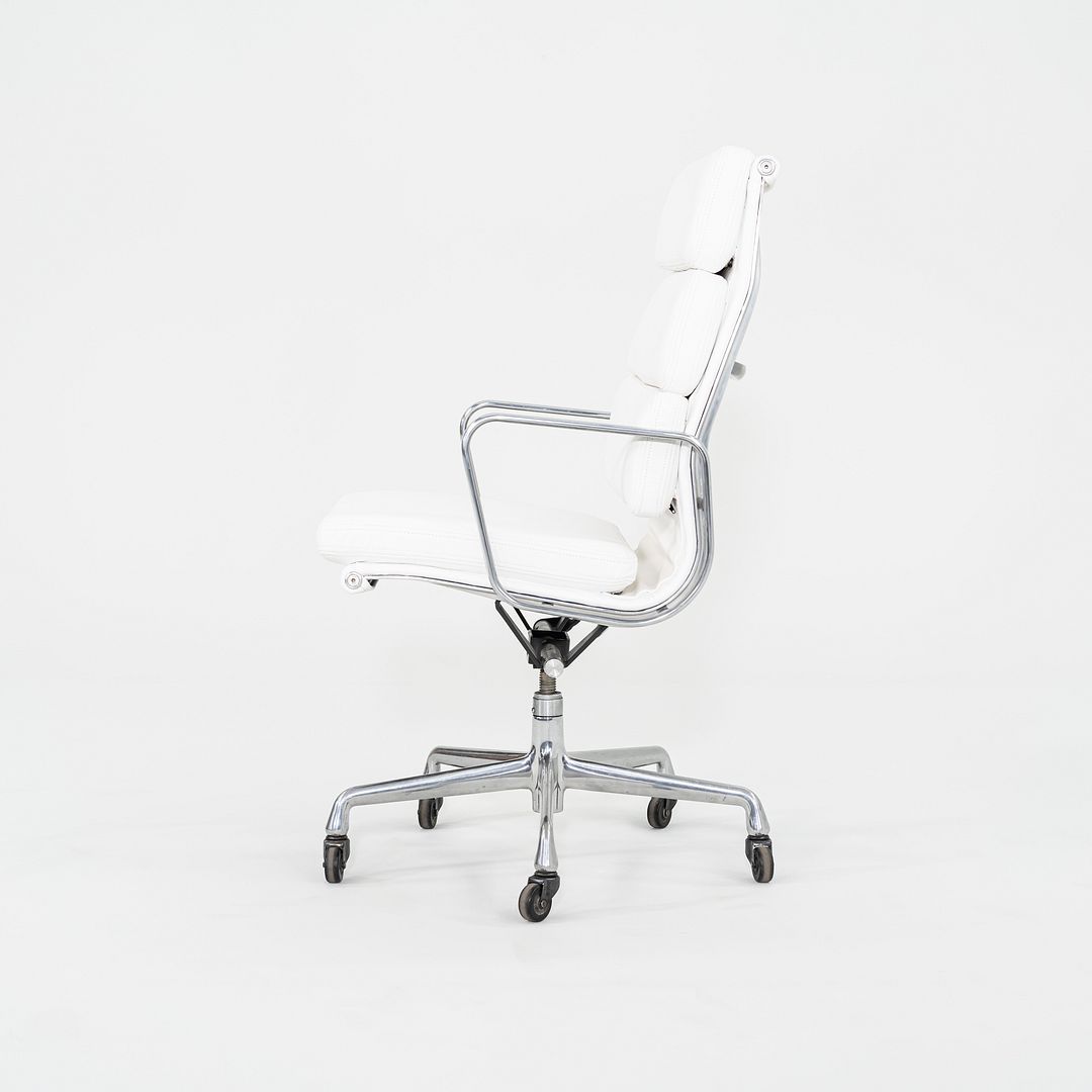 Soft Pad Executive Chair, Model EA437