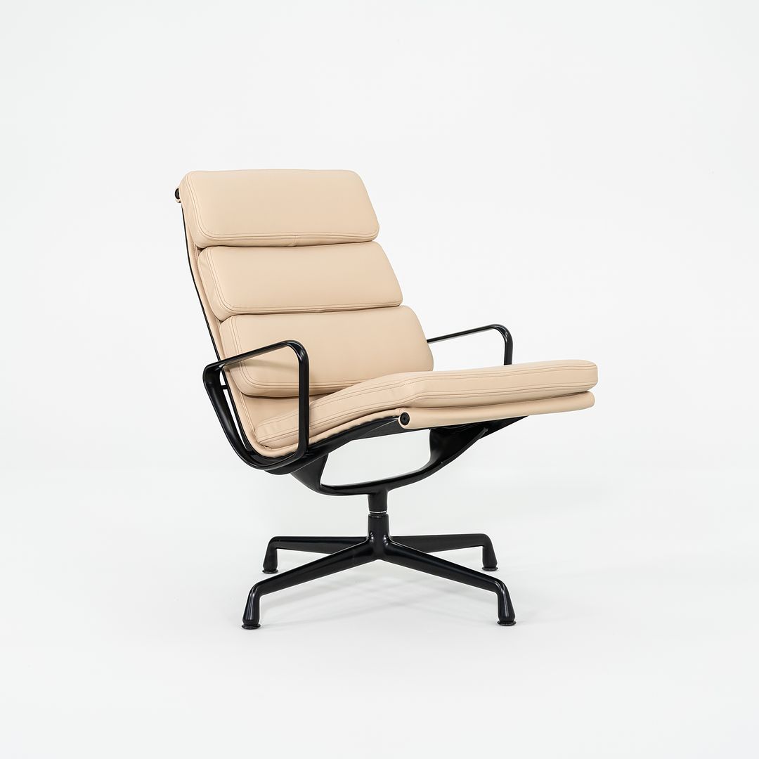 Eames Soft Pad Lounge Chair, EA216