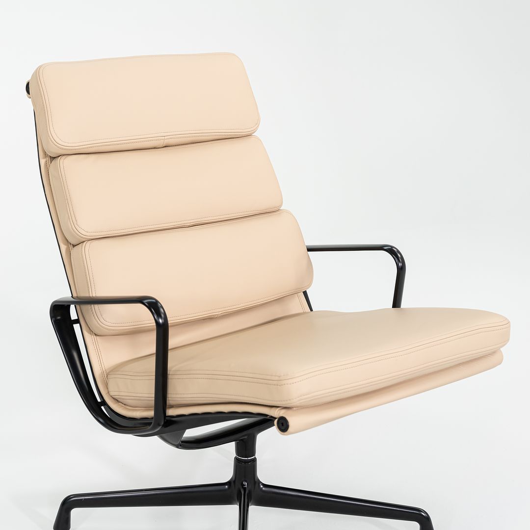 Eames Soft Pad Lounge Chair, EA216