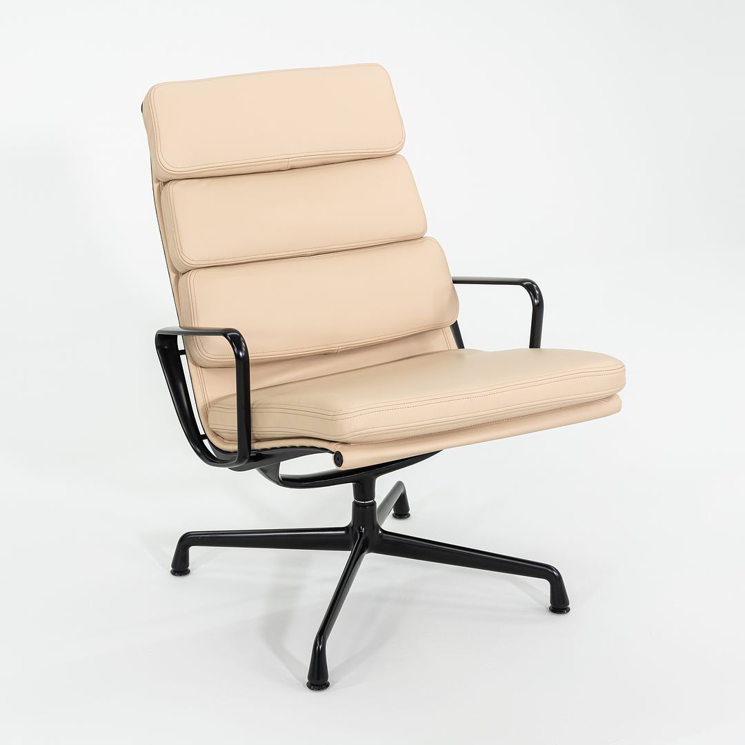 Eames Soft Pad Lounge Chair, EA216