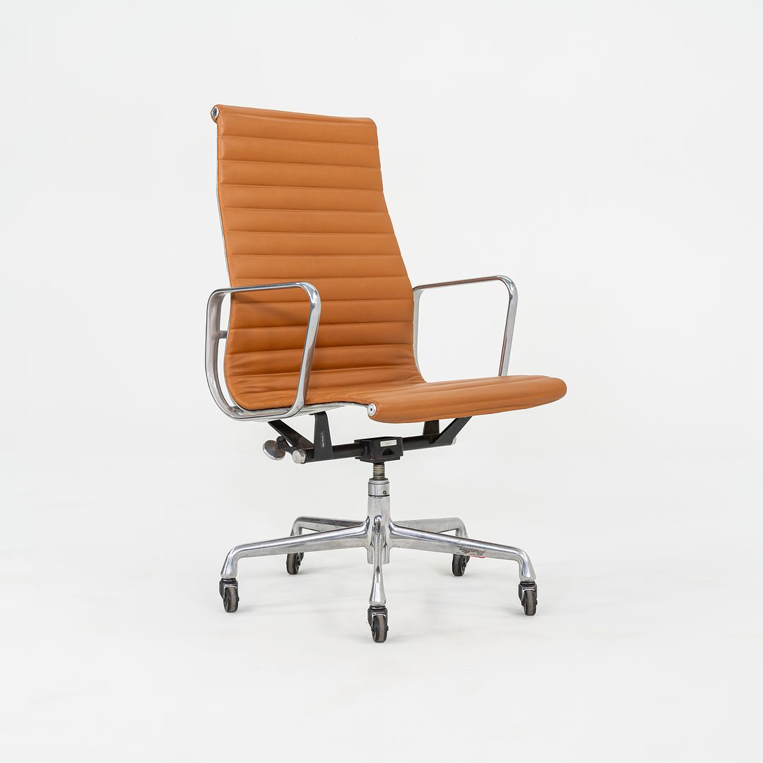 Aluminum Group Executive Chair