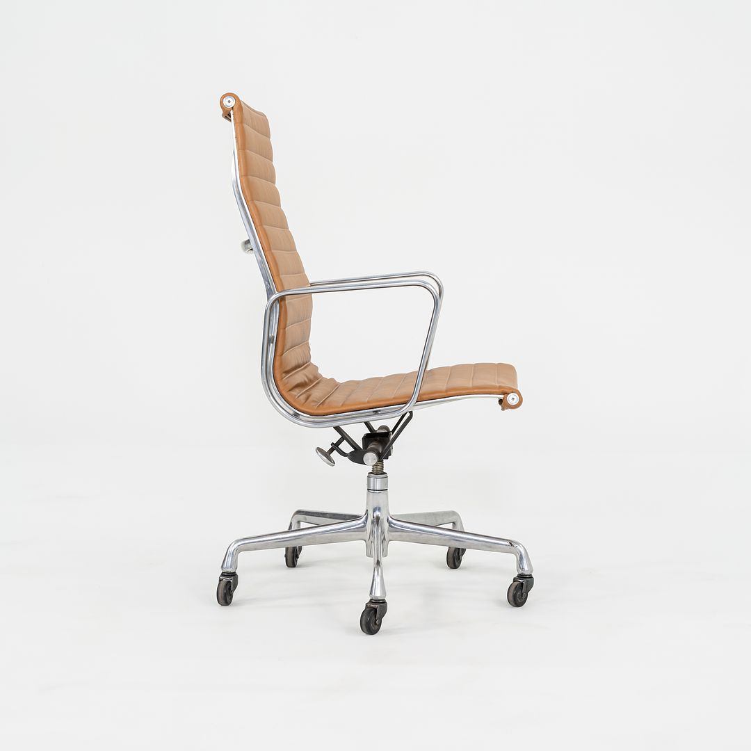 Aluminum Group Executive Chair
