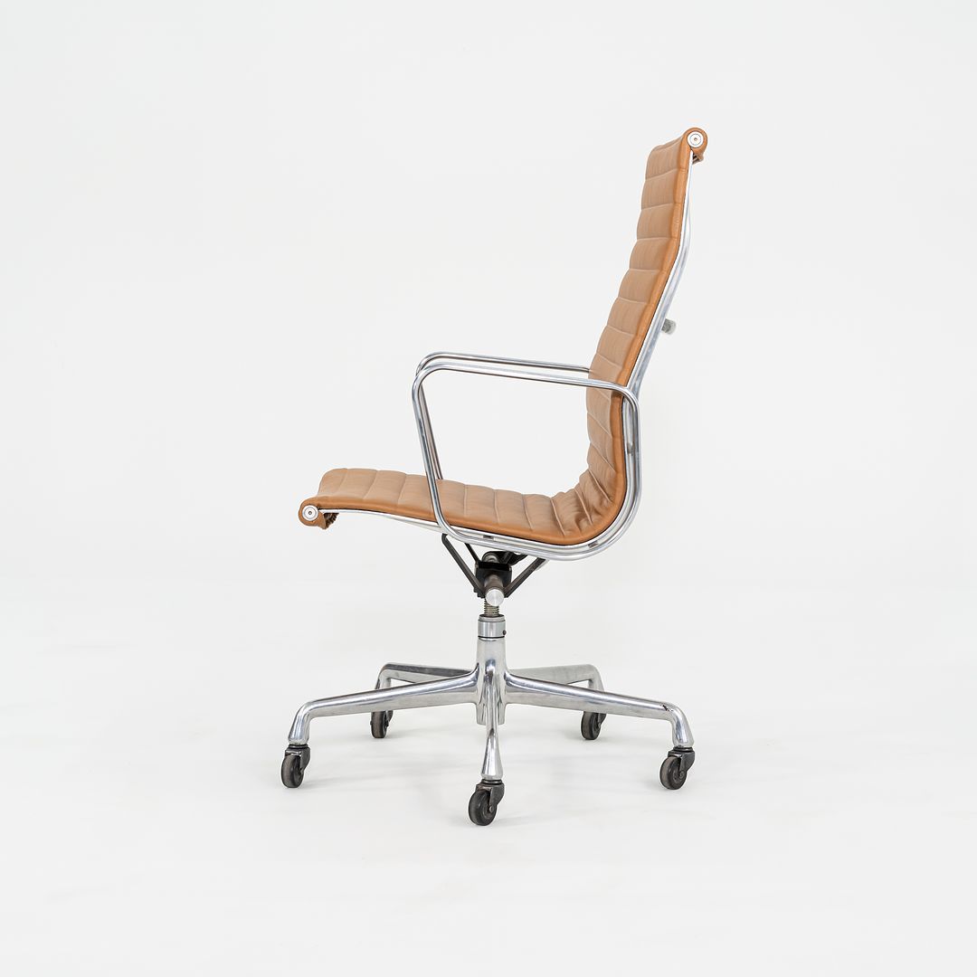 Aluminum Group Executive Chair