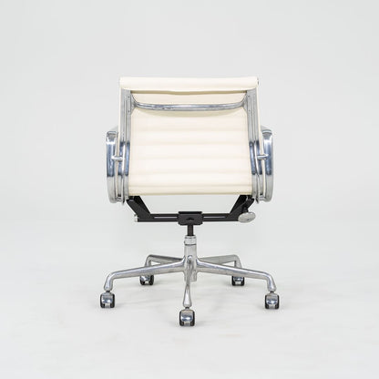 Eames Aluminum Group Management Chair