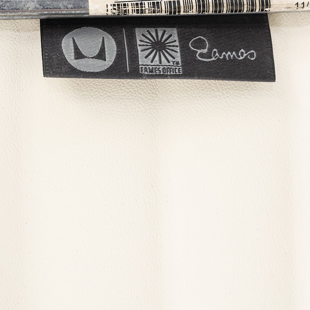 Eames Aluminum Group Management Desk Chair, Model EA335