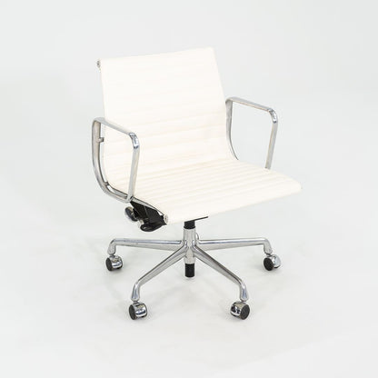 Eames Aluminum Group Management Desk Chair, Model EA335