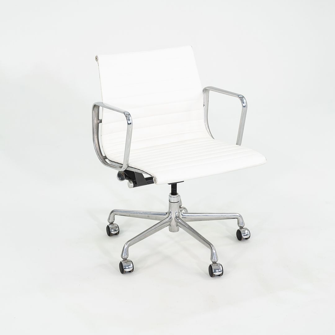 Aluminum Group Management Chair