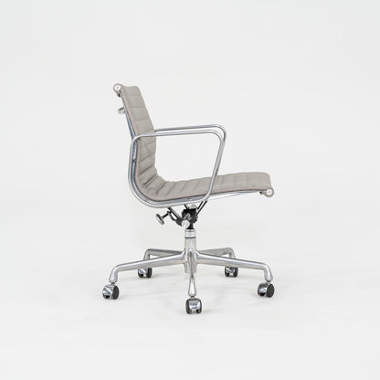 Aluminum Group Management Chair