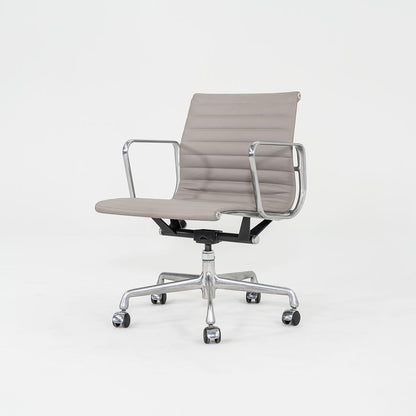 Aluminum Group Management Chair