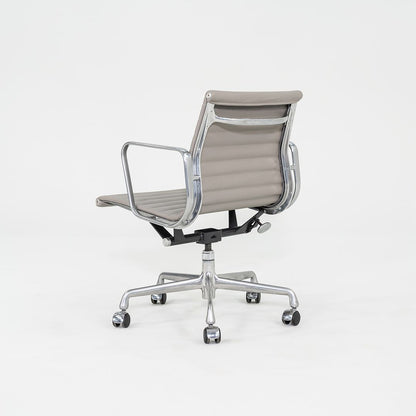 Aluminum Group Management Chair