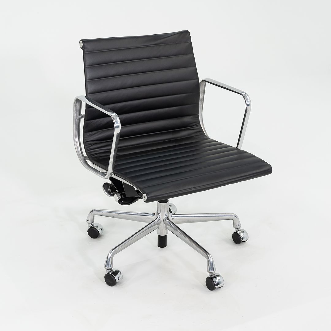 Eames Aluminum Group Management Desk Chair, Model EA335