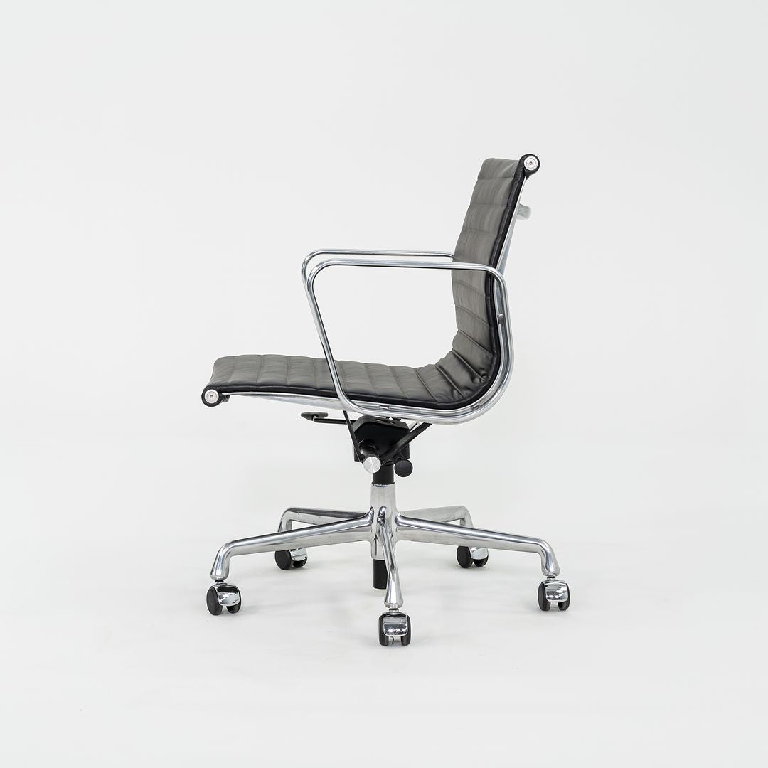 Eames Aluminum Group Management Desk Chair, Model EA335
