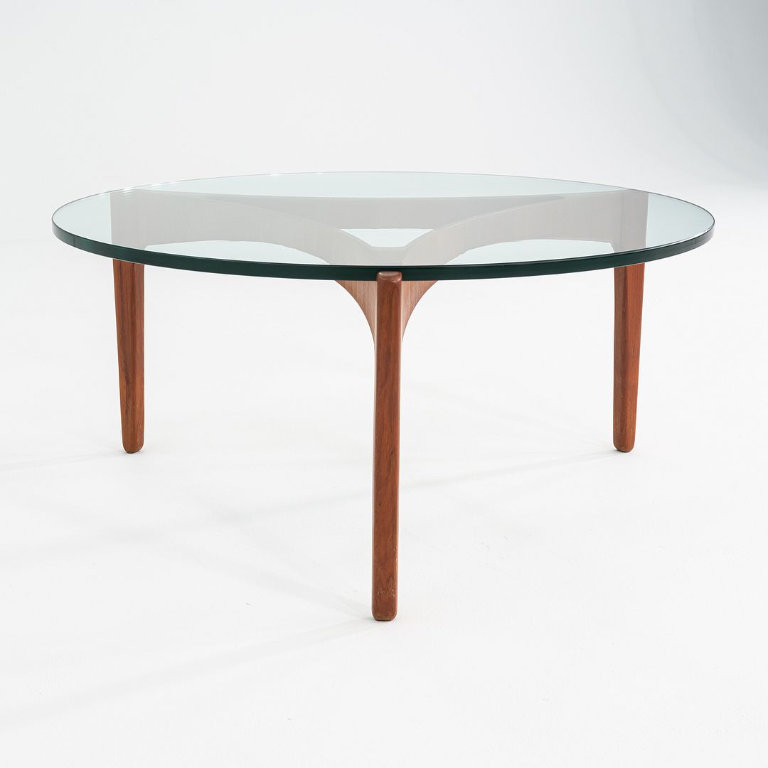 Model #104 Round Coffee Table