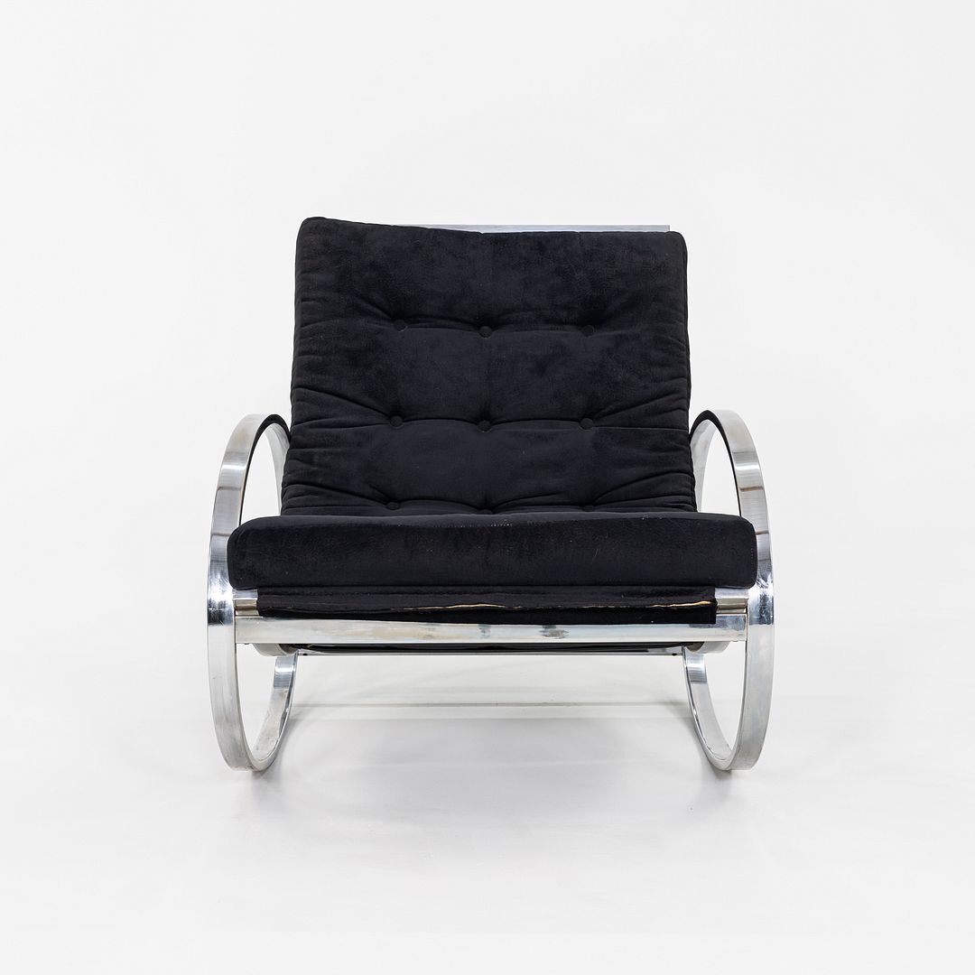 Ellipse Lounge Chair and Ottoman