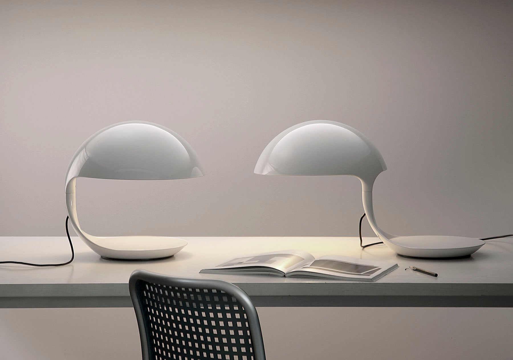 Cobra Table Lamp