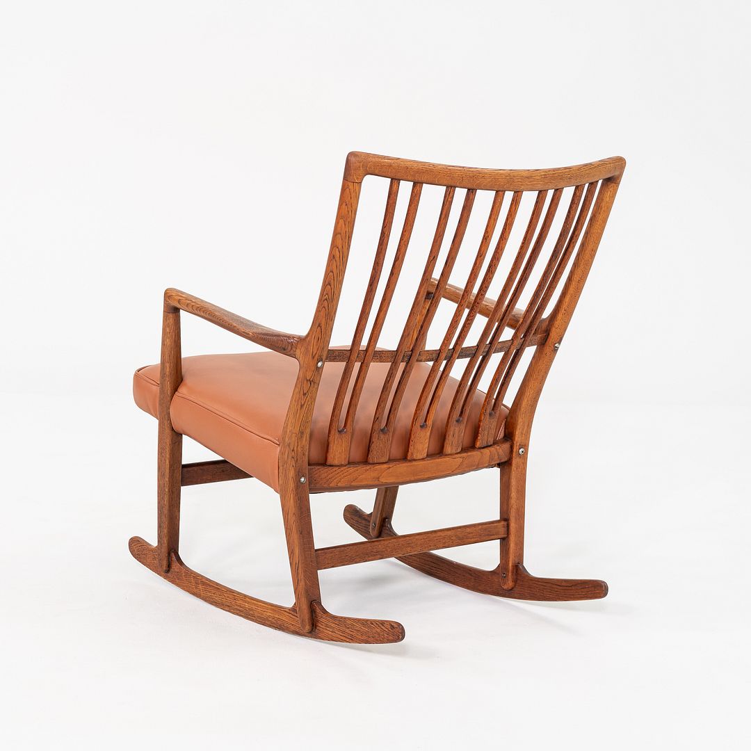 ML-33 Rocking Chair