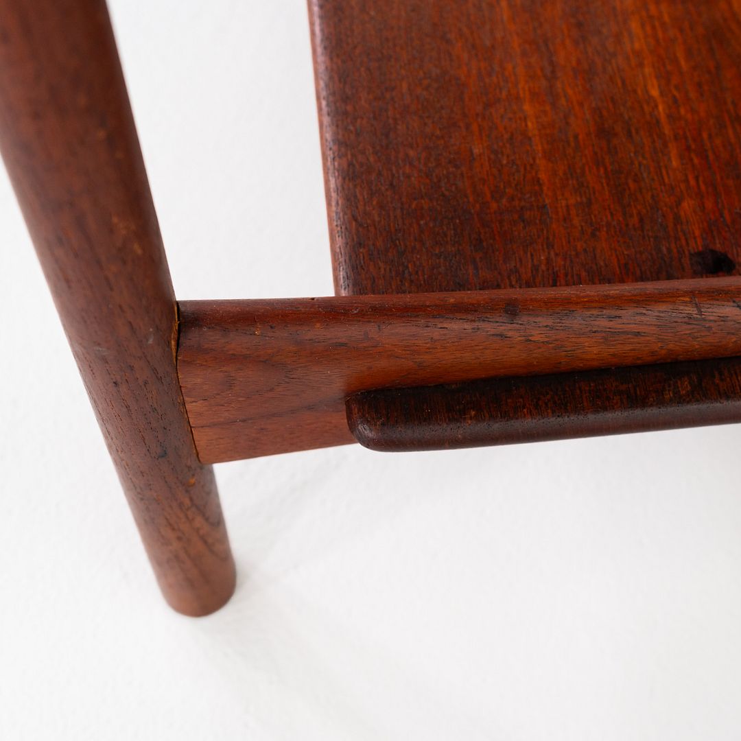 Floating Top Side Table, Model 501