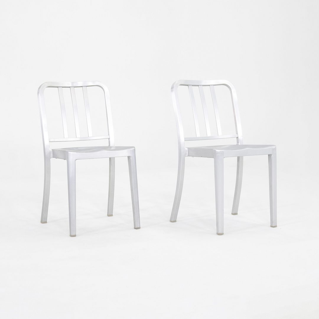 1006 Heritage Stacking Chair
