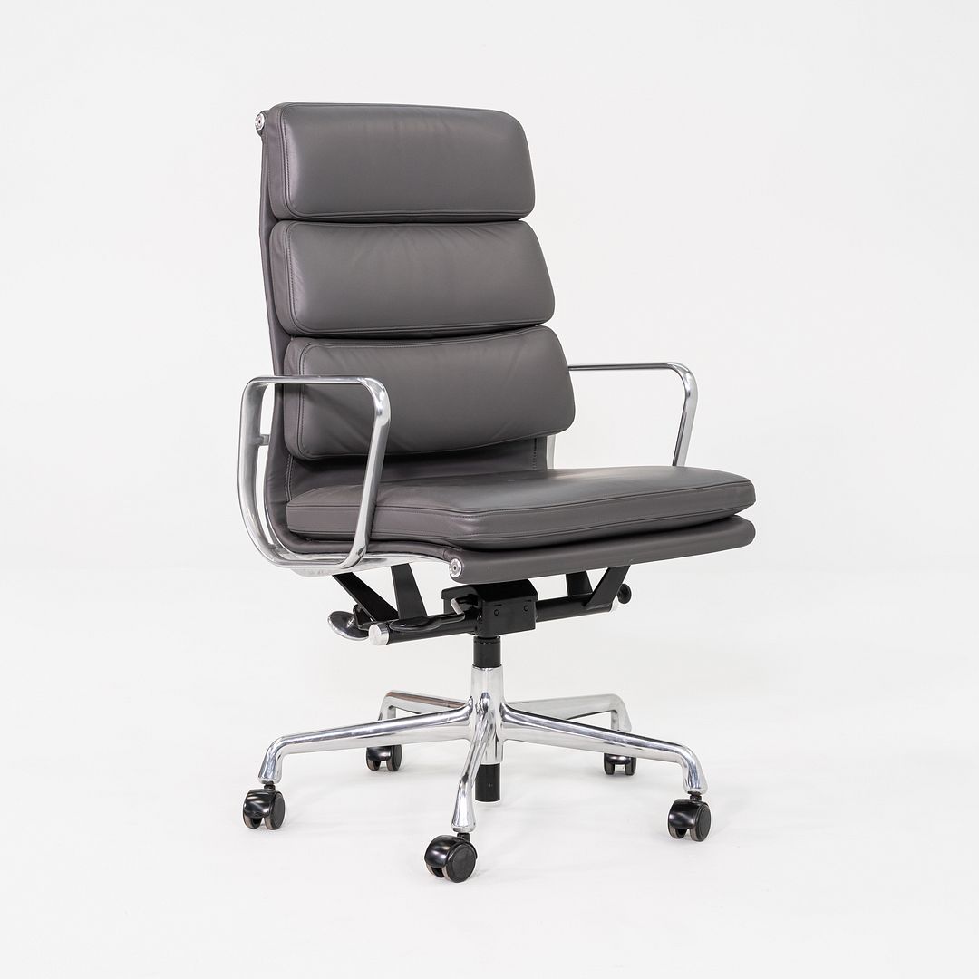 Soft Pad Executive Chair, EA437