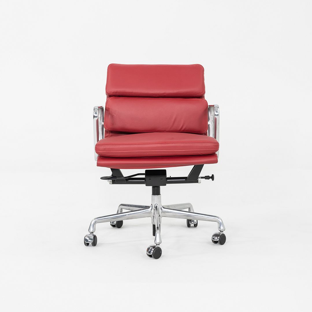 Soft Pad Management Chair, EA435