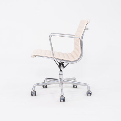 Aluminum Group Management Chair, Model EA335