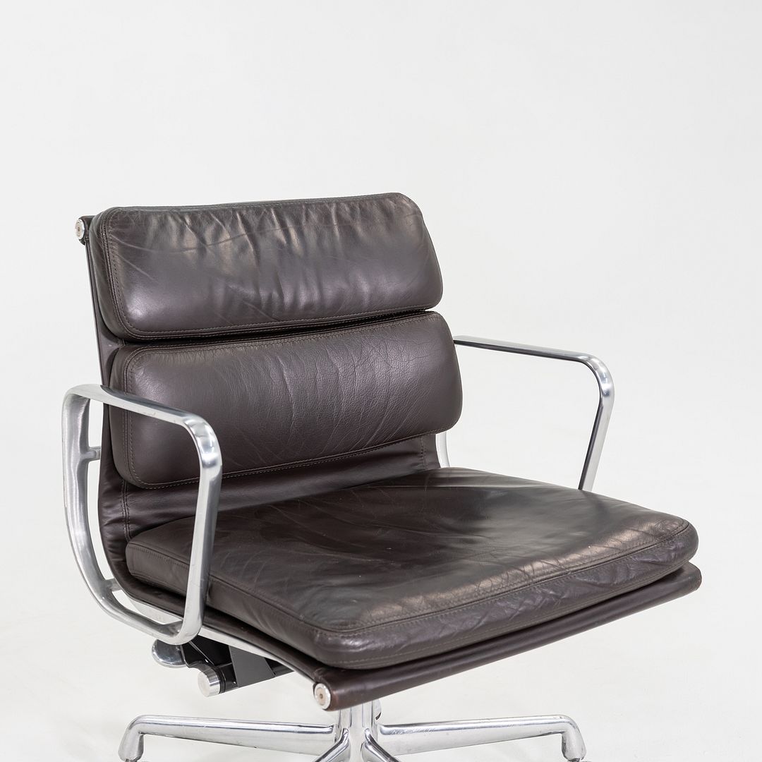 Soft Pad Management Chair, EA435