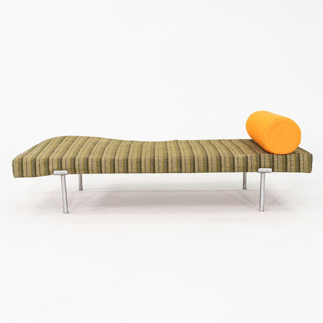 Model AP-36 daybed
