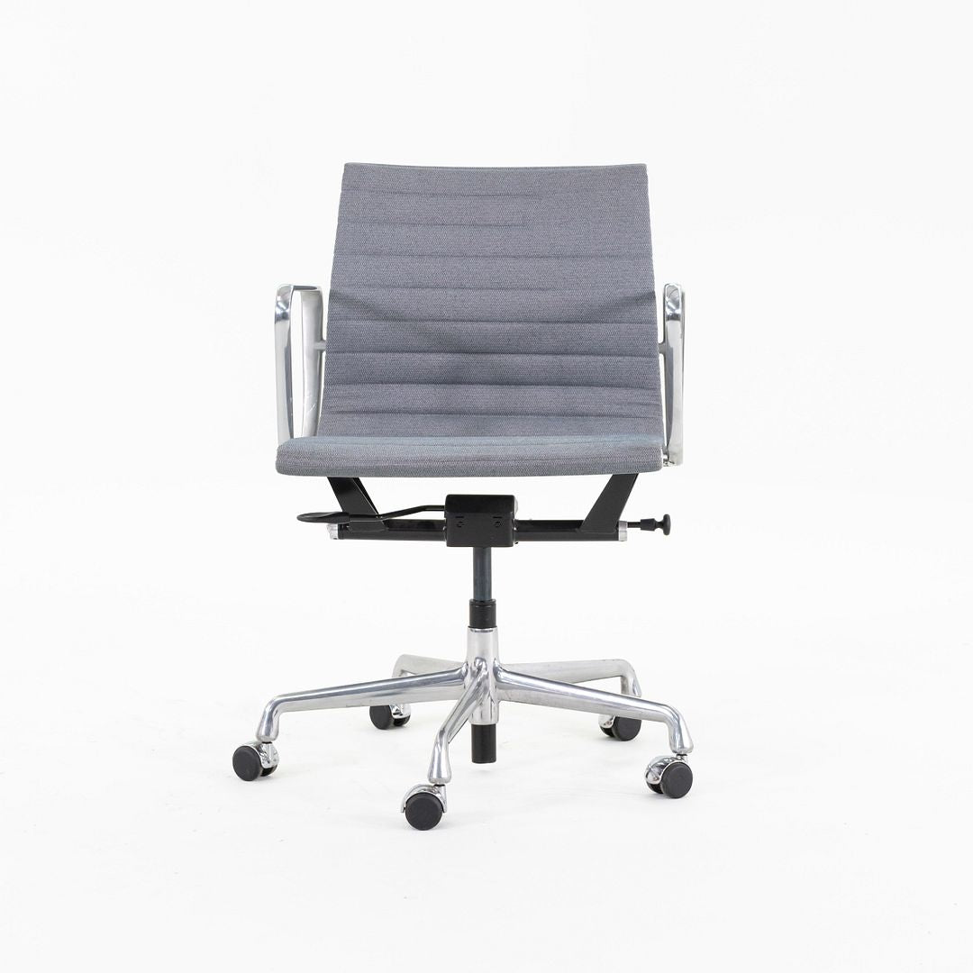 Aluminum Group Management Desk Chair