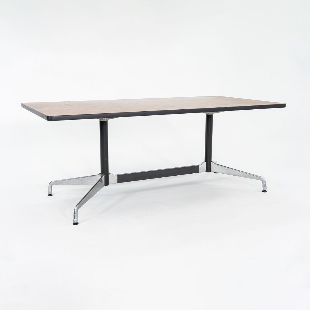 Segmented Conference Table, Model ET143