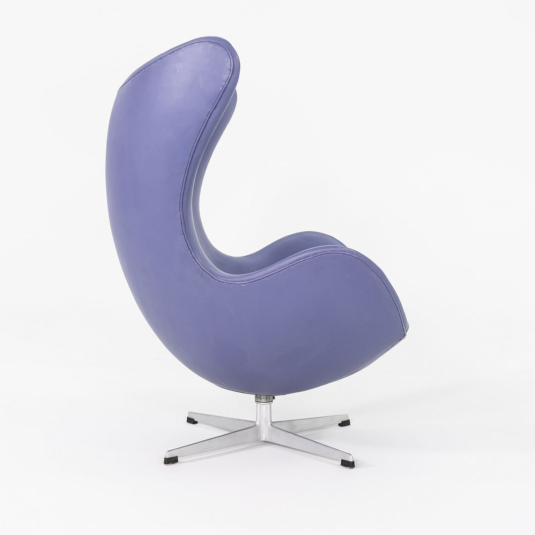 Egg Lounge Chair, Model 3316