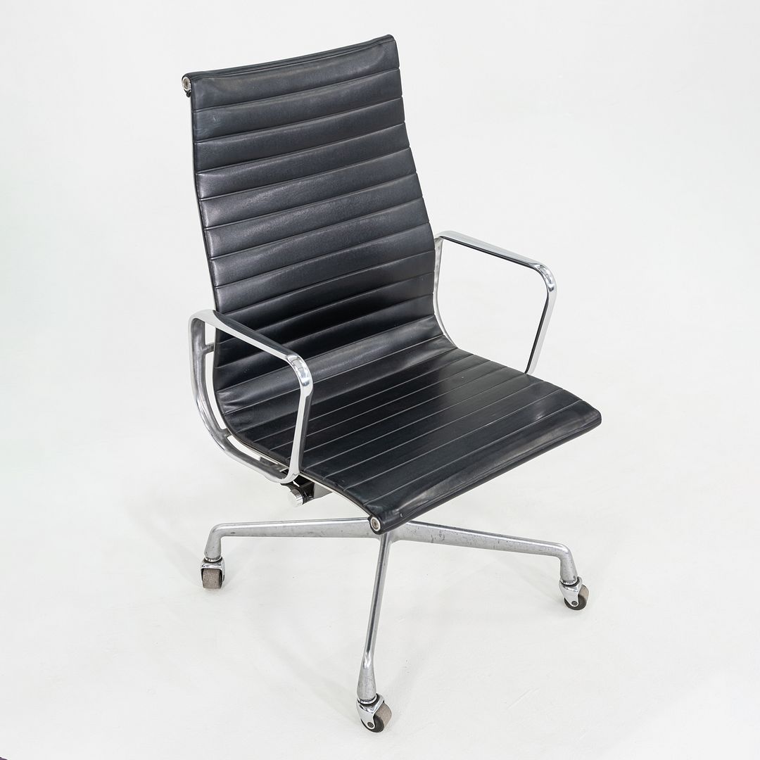 Aluminum Group Executive Desk Chair, Model EA320