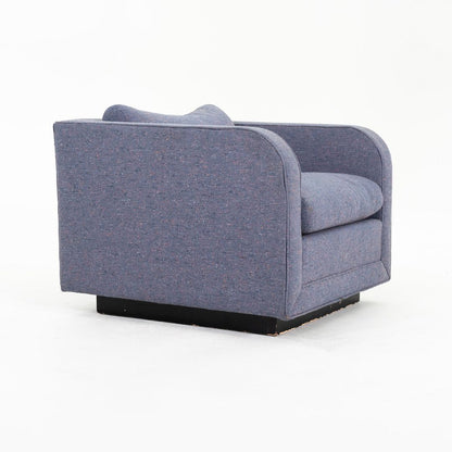 CH.86P Tuxedo Lounge Chair