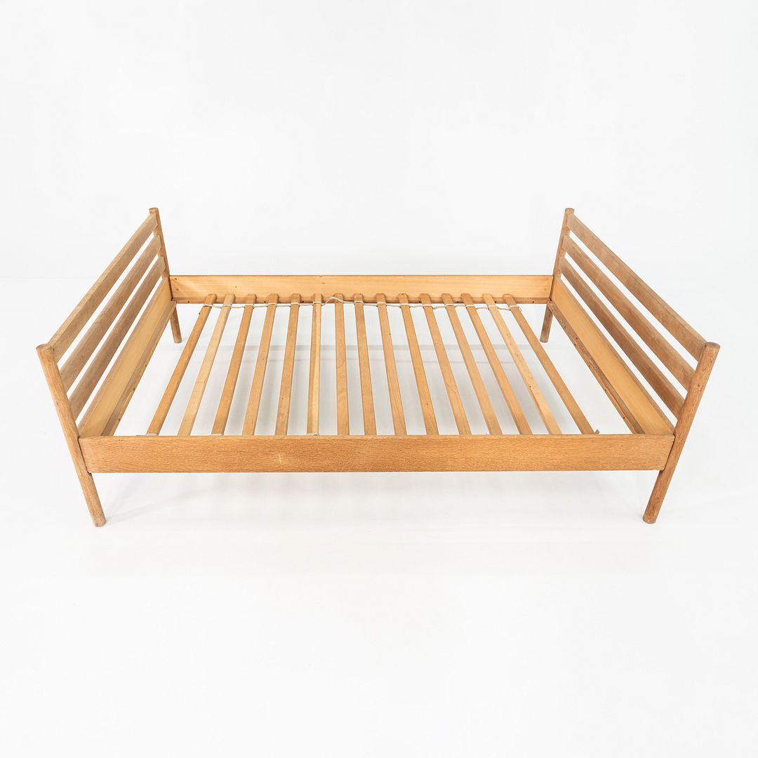 Full Bed
