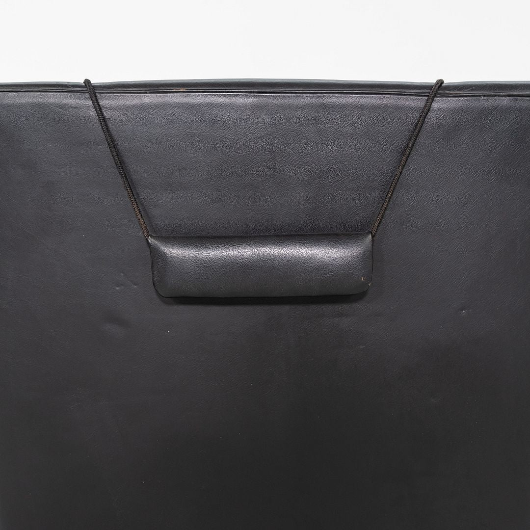 965H Lounge Chair