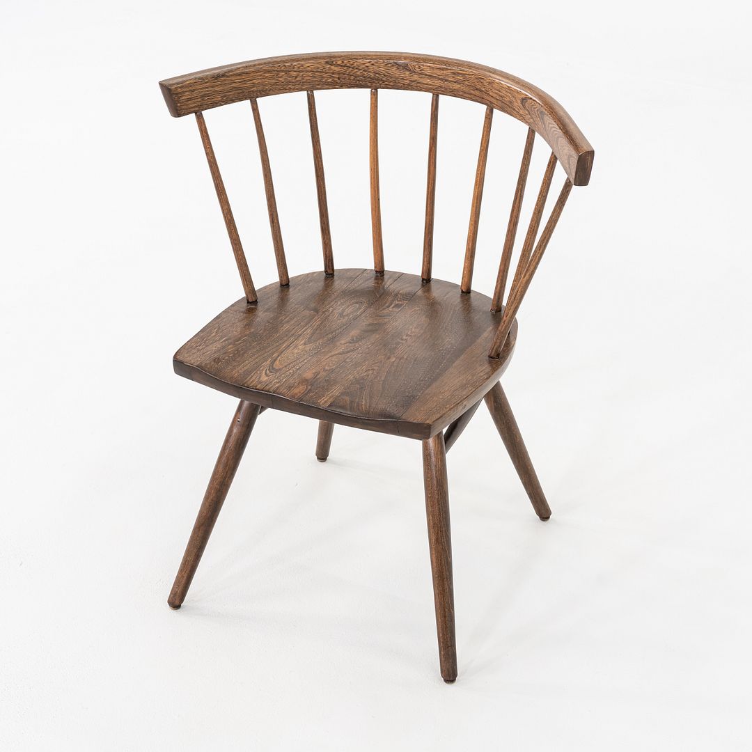 N19 Straight Chair