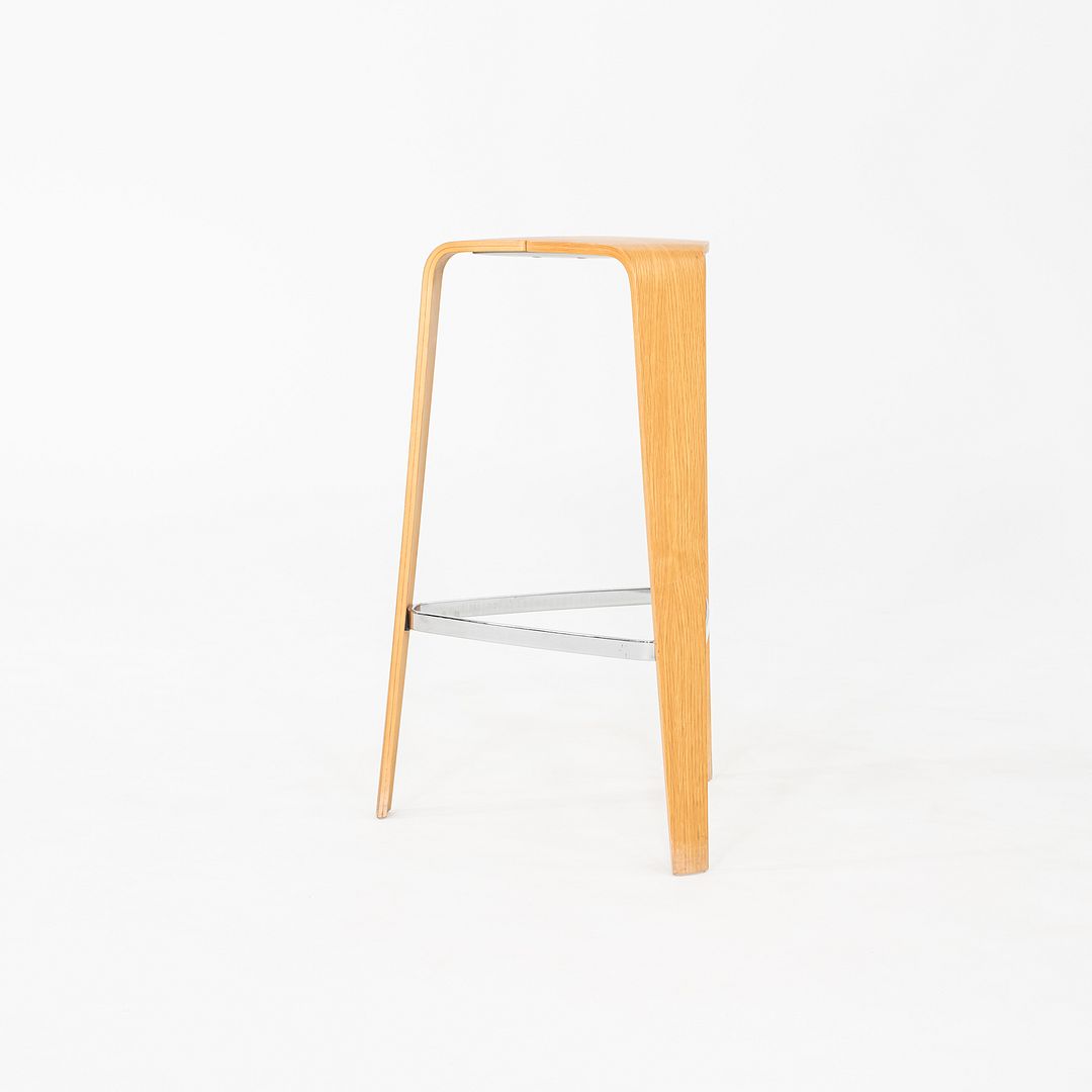Tre Bar Stool
