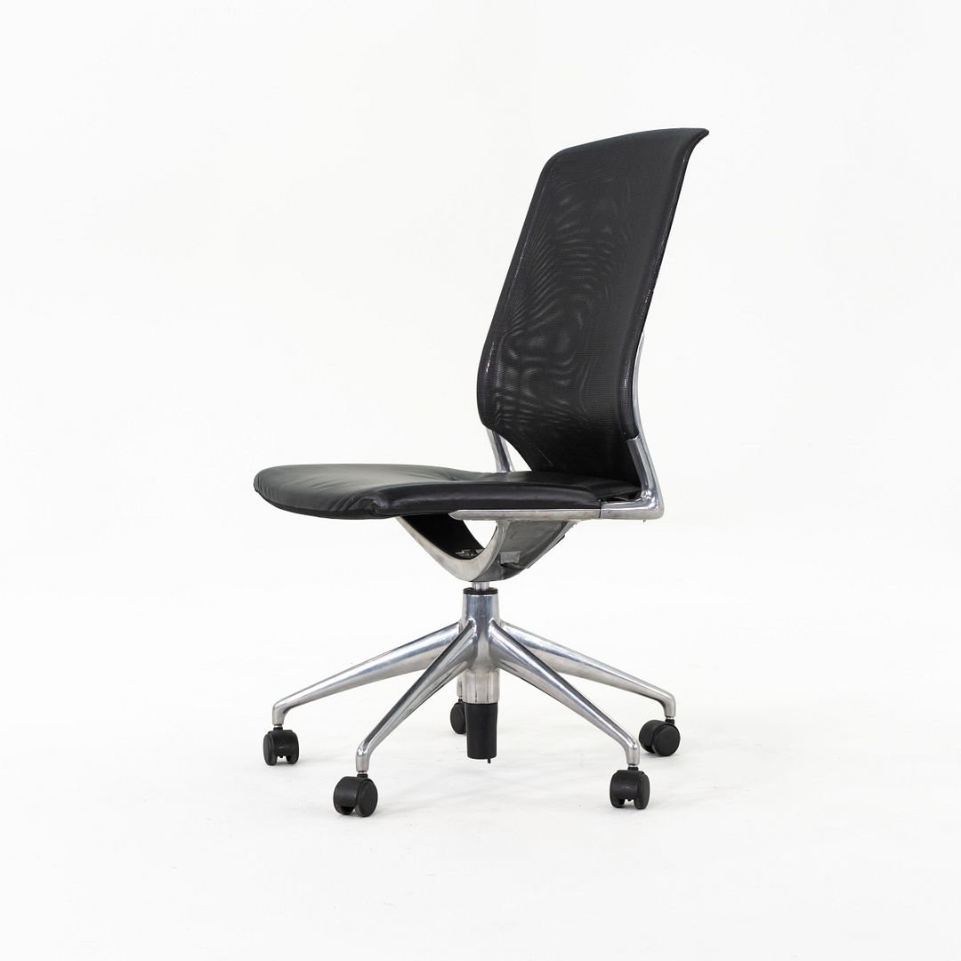 Armless Meda Desk Chair