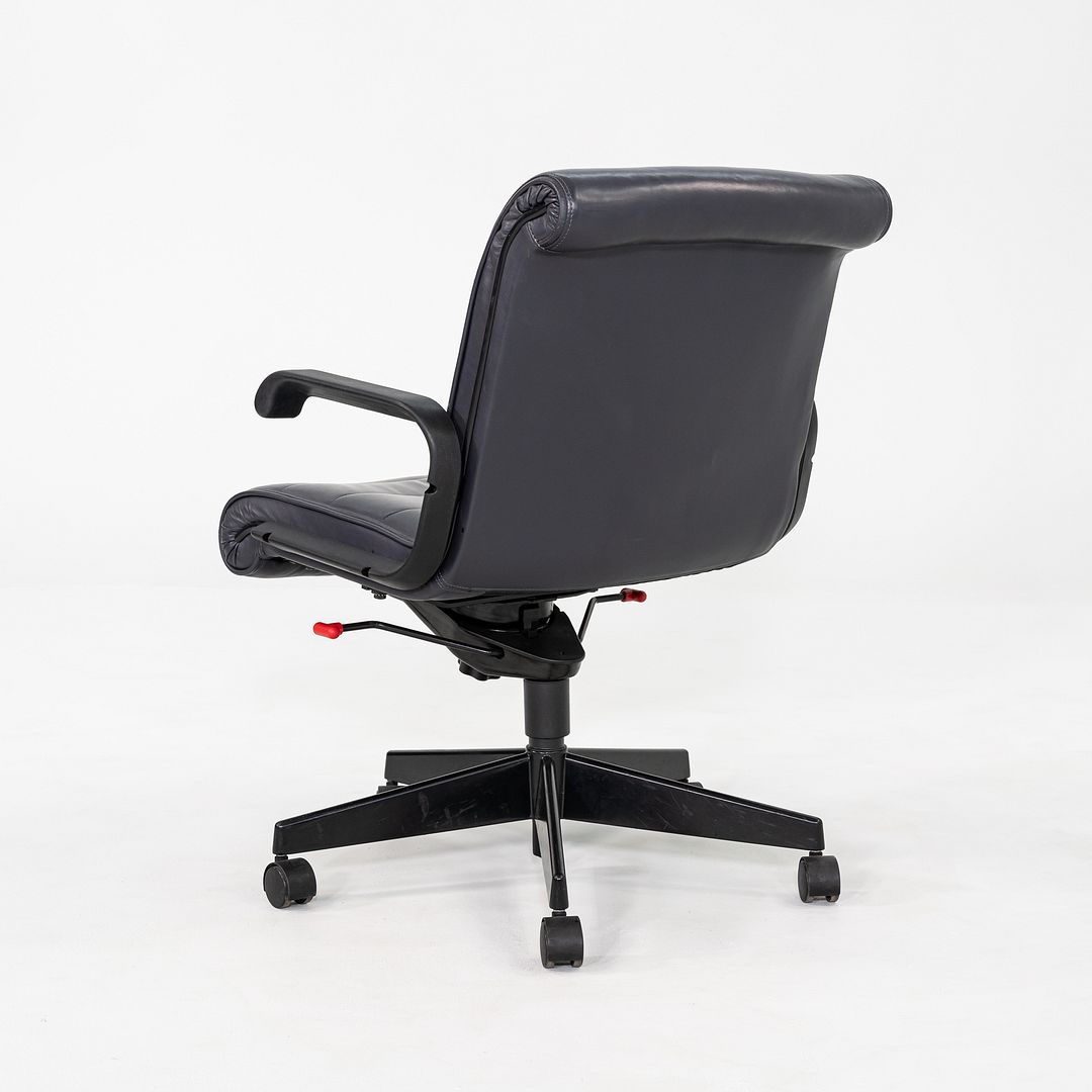 Management Desk Chair