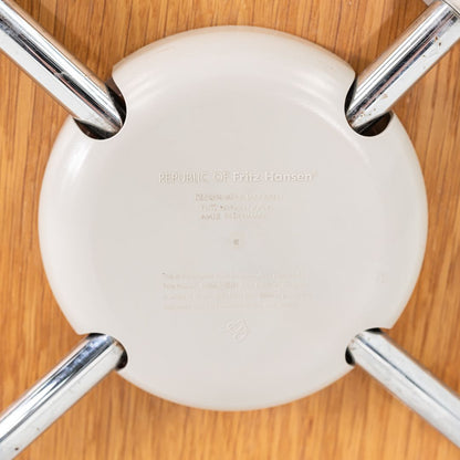 Series 7 Bar Stool, Model 3197