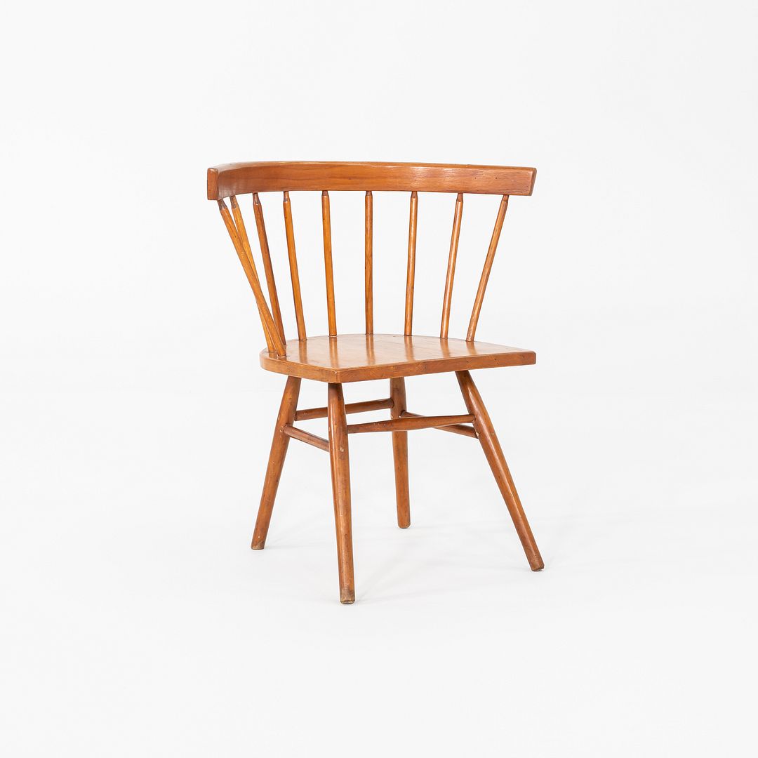 N19 Straight Chair