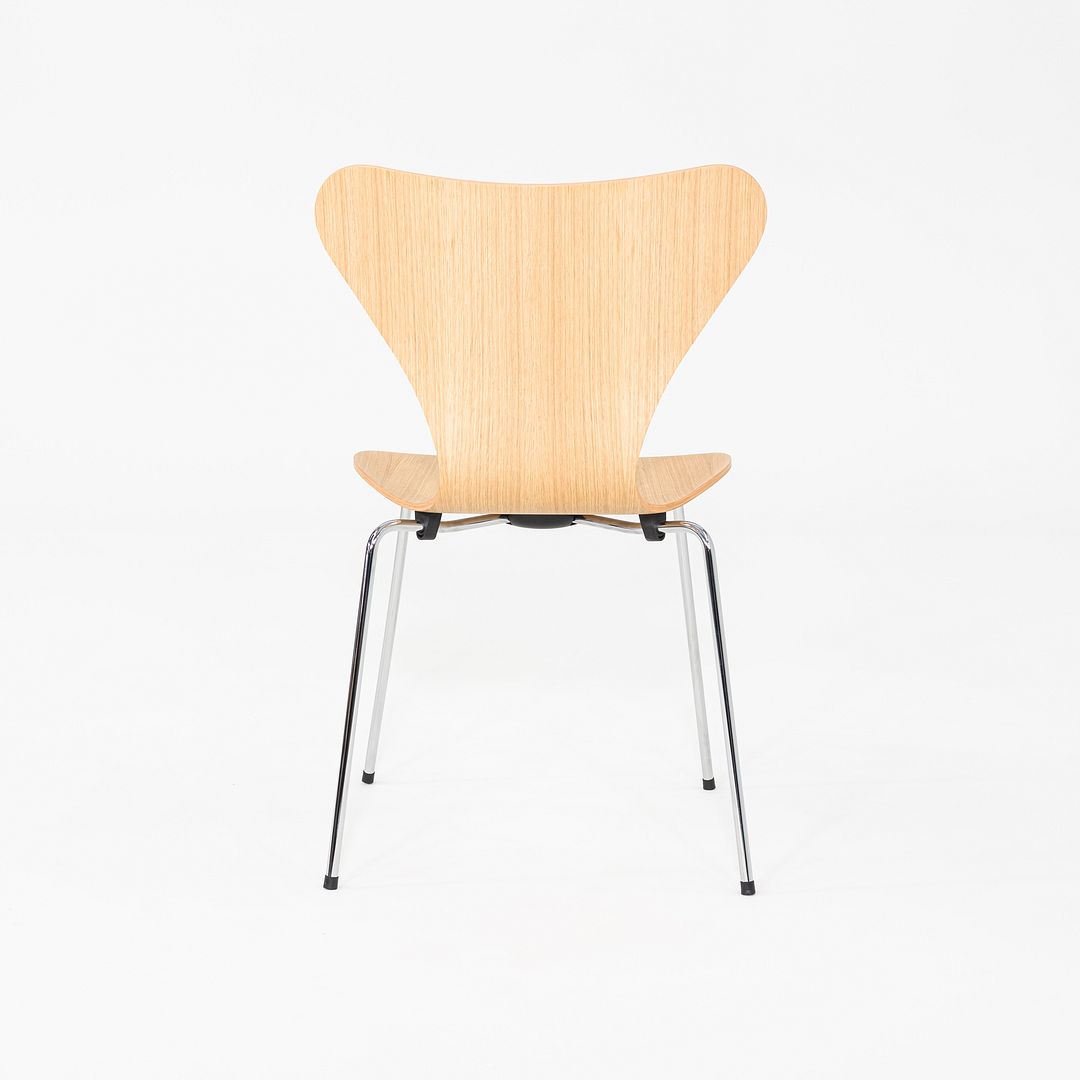 Series 7 Chair, Model 3107