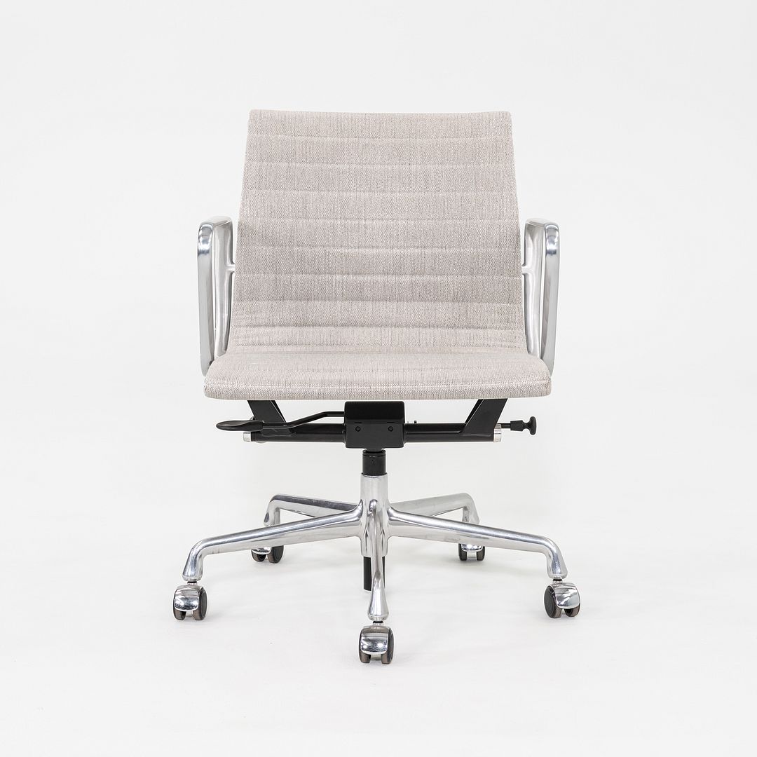 Aluminum Group Management Desk Chair, Model EA335