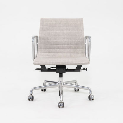 Aluminum Group Management Desk Chair, Model EA335