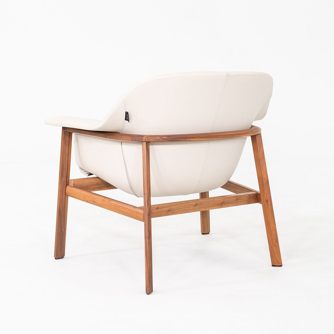 Sedan Lounge Chairs
